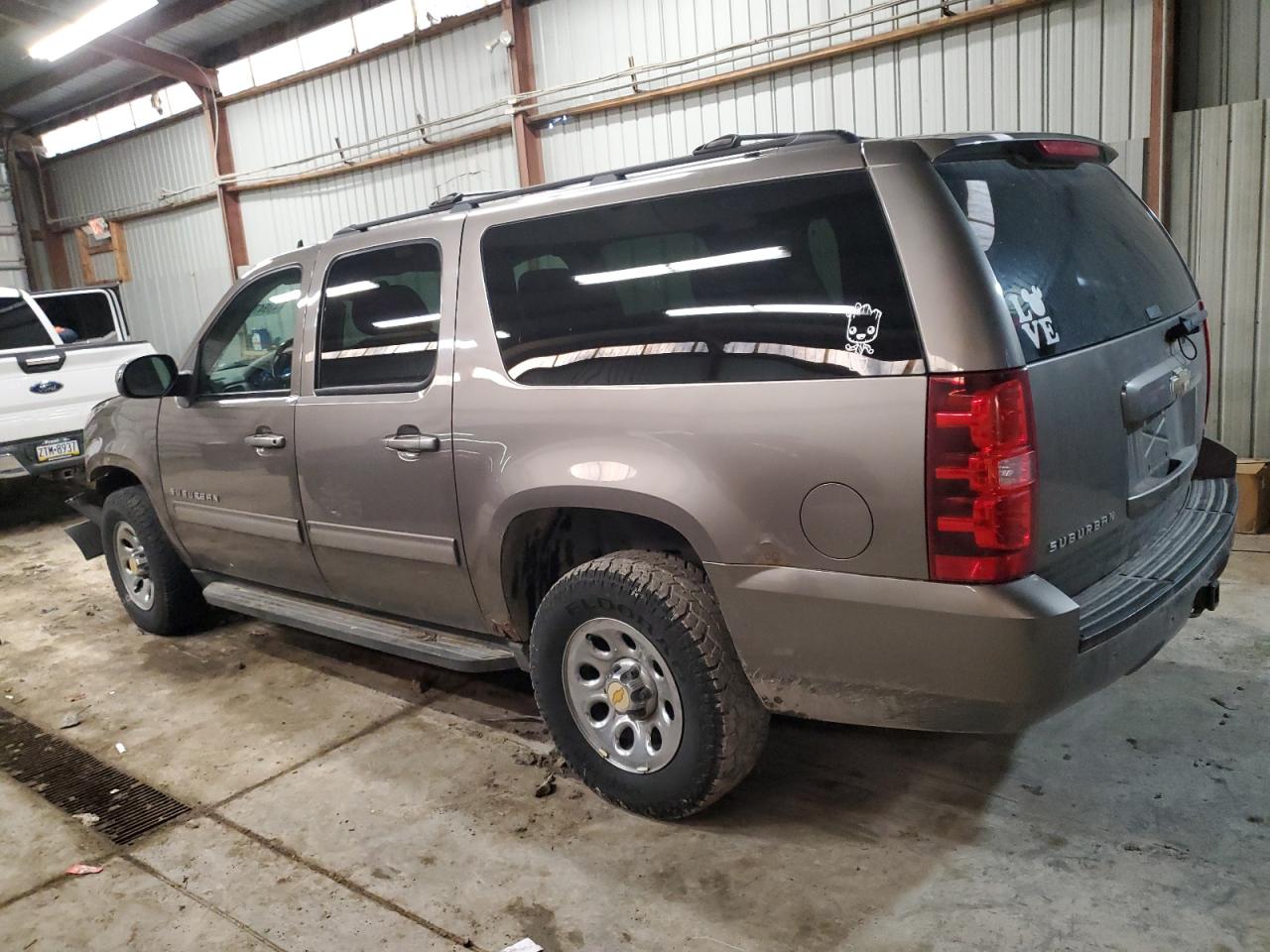 2011 Chevrolet Suburban - Image 2