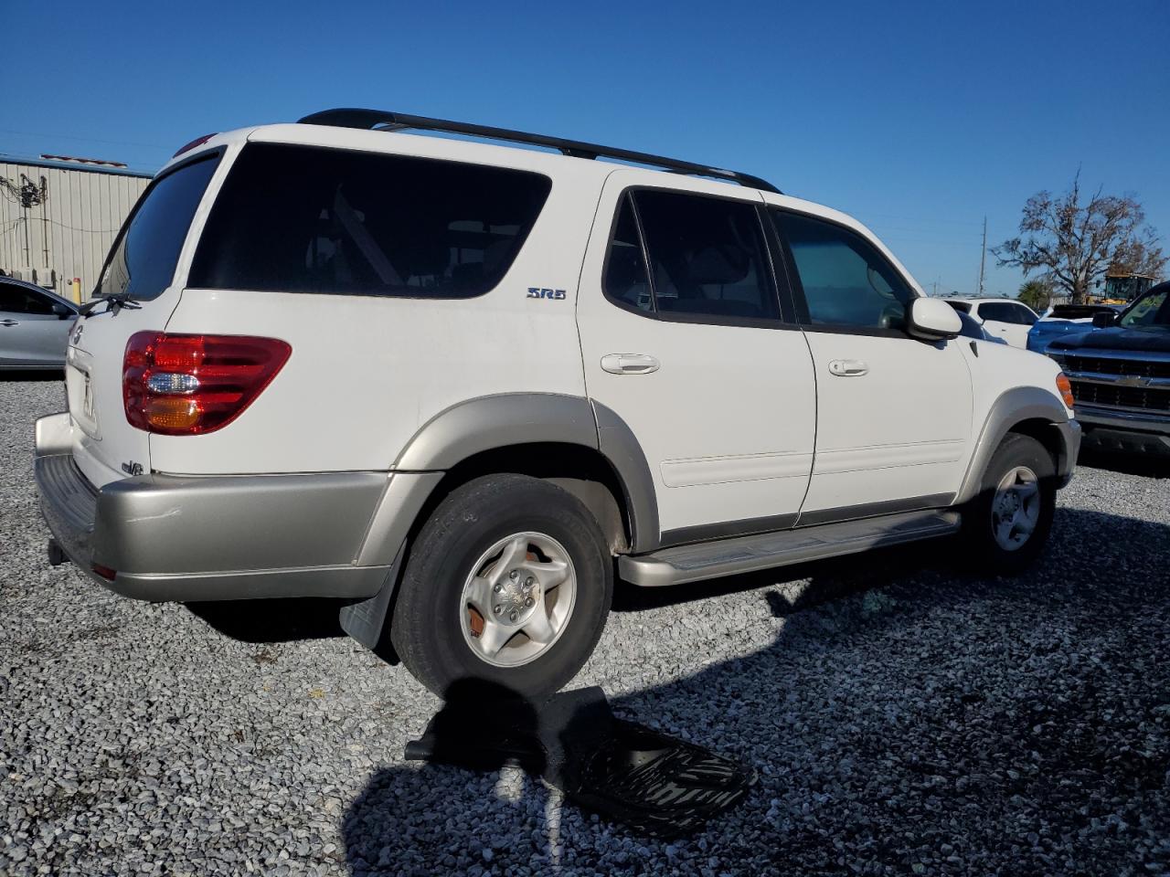 2002 Toyota Sequoia - Image 3