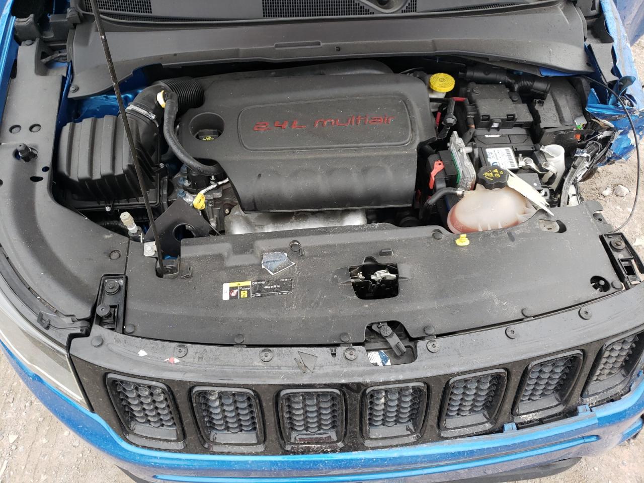 2018 Jeep Compass - Image 13