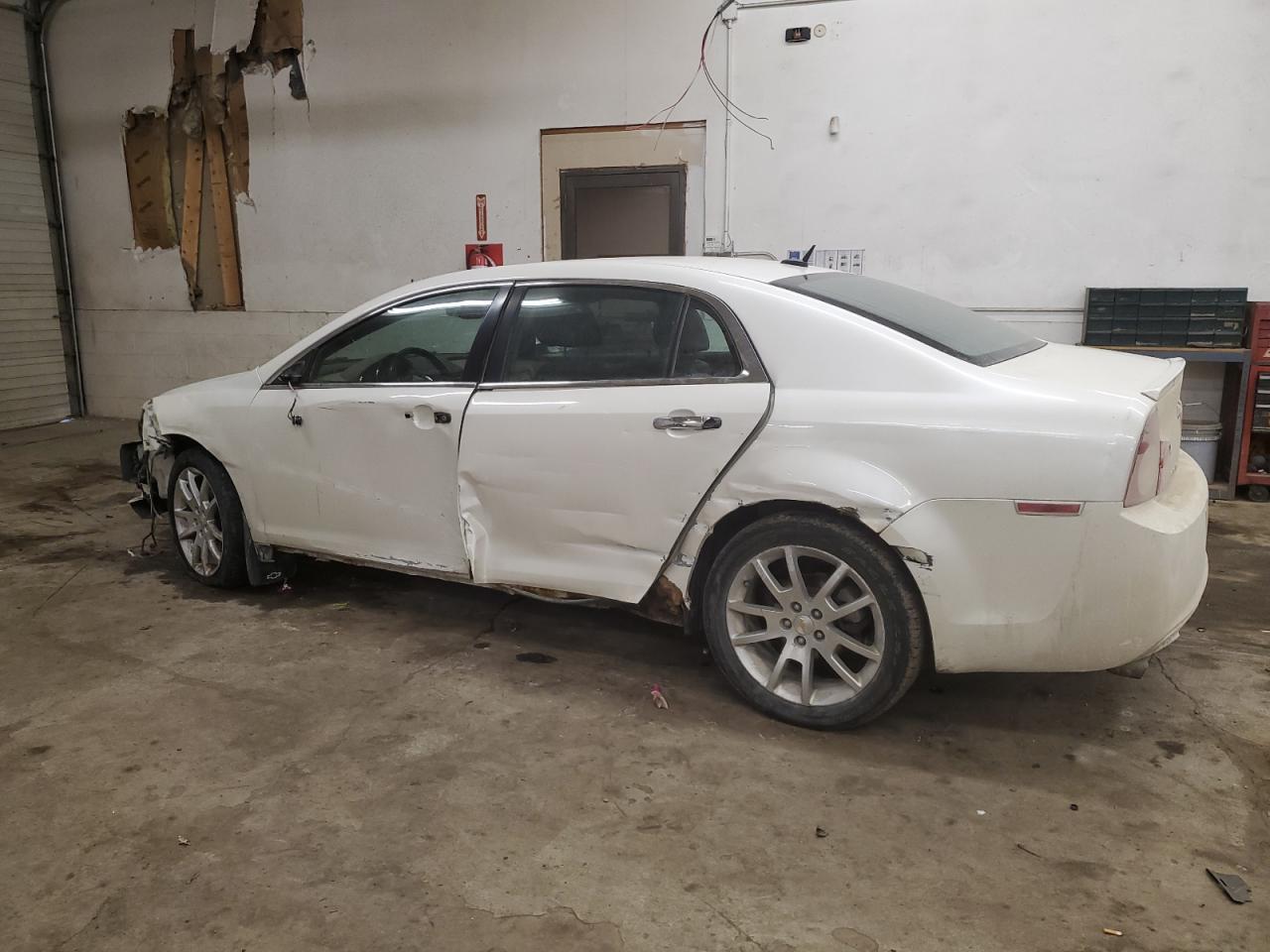 2010 Chevrolet Malibu - Image 2