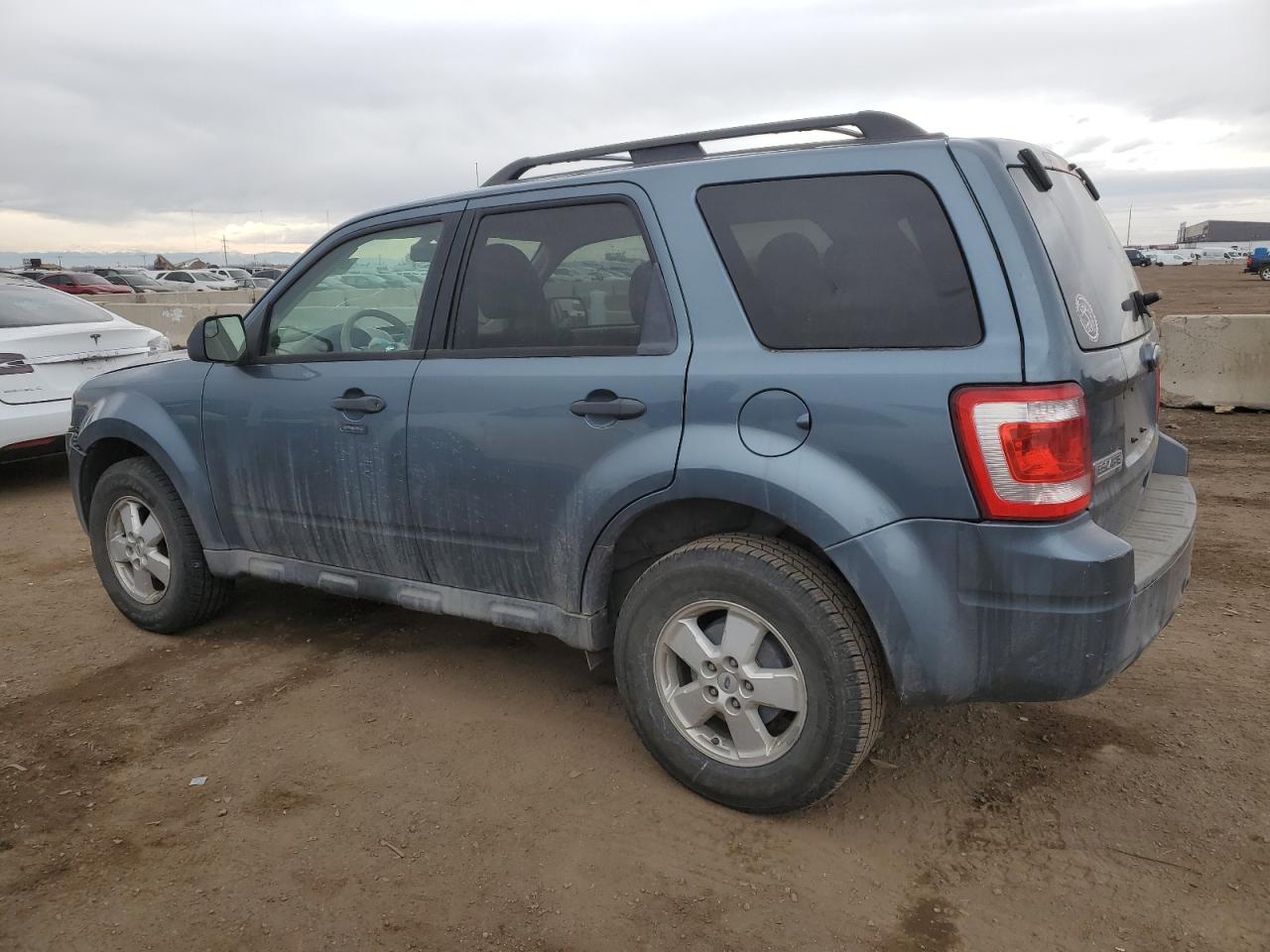 2010 Ford Escape - Image 2