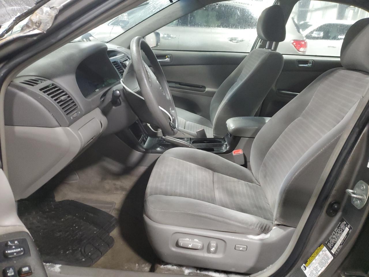 2005 Toyota Camry - Image 7