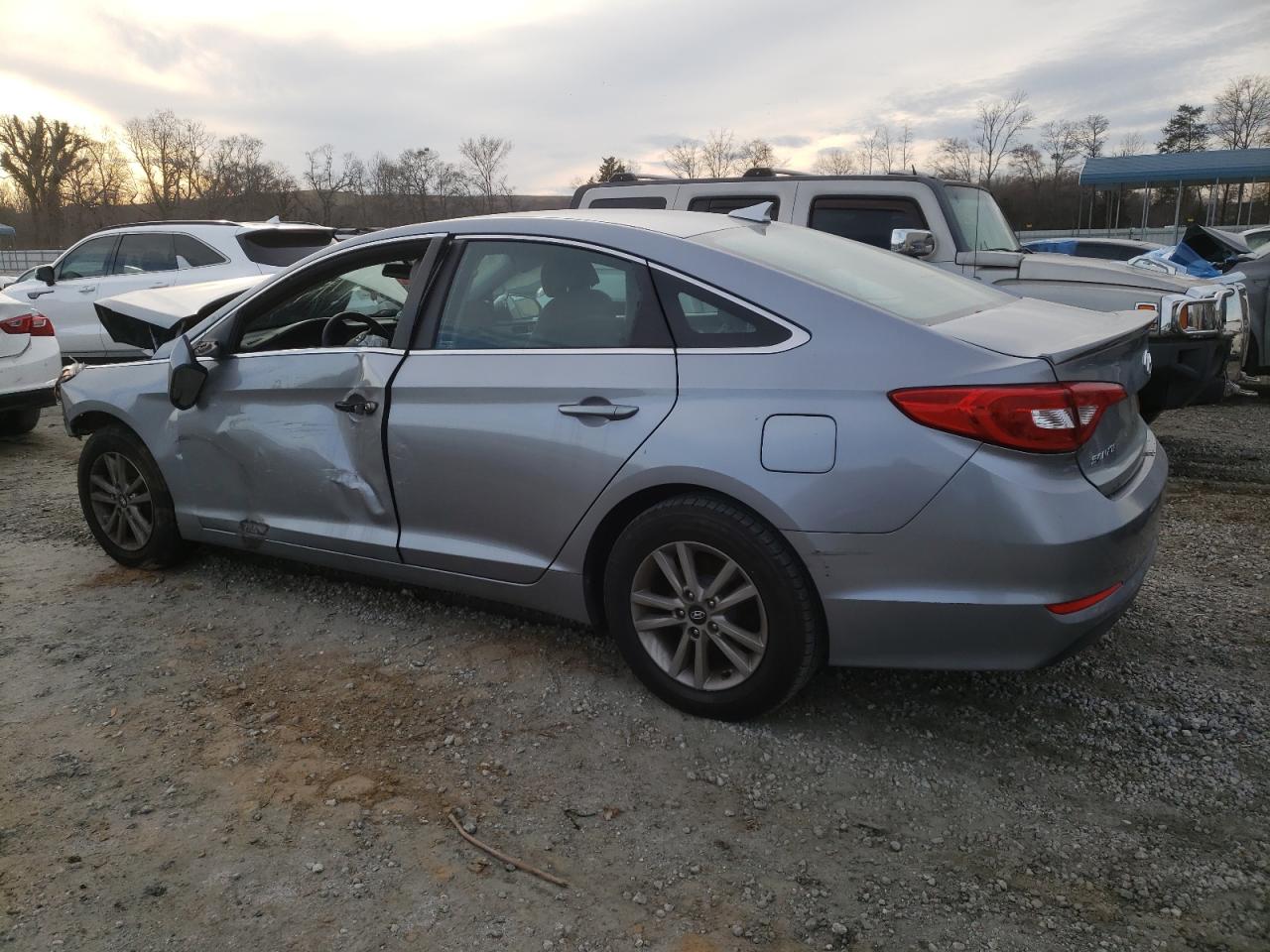 2015 Hyundai Sonata - Image 2