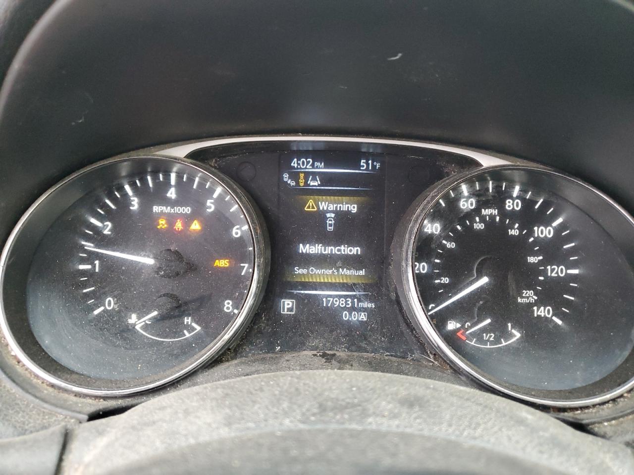 2015 Nissan Rogue - Image 9