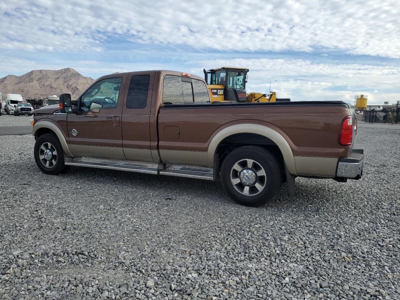 2011 Ford F350 - Image 2