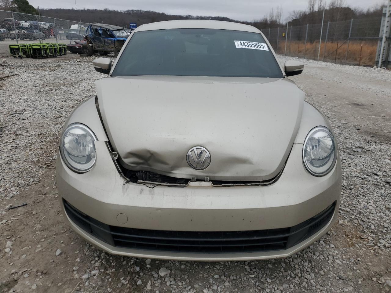 2012 Volkswagen Beetle - Image 5