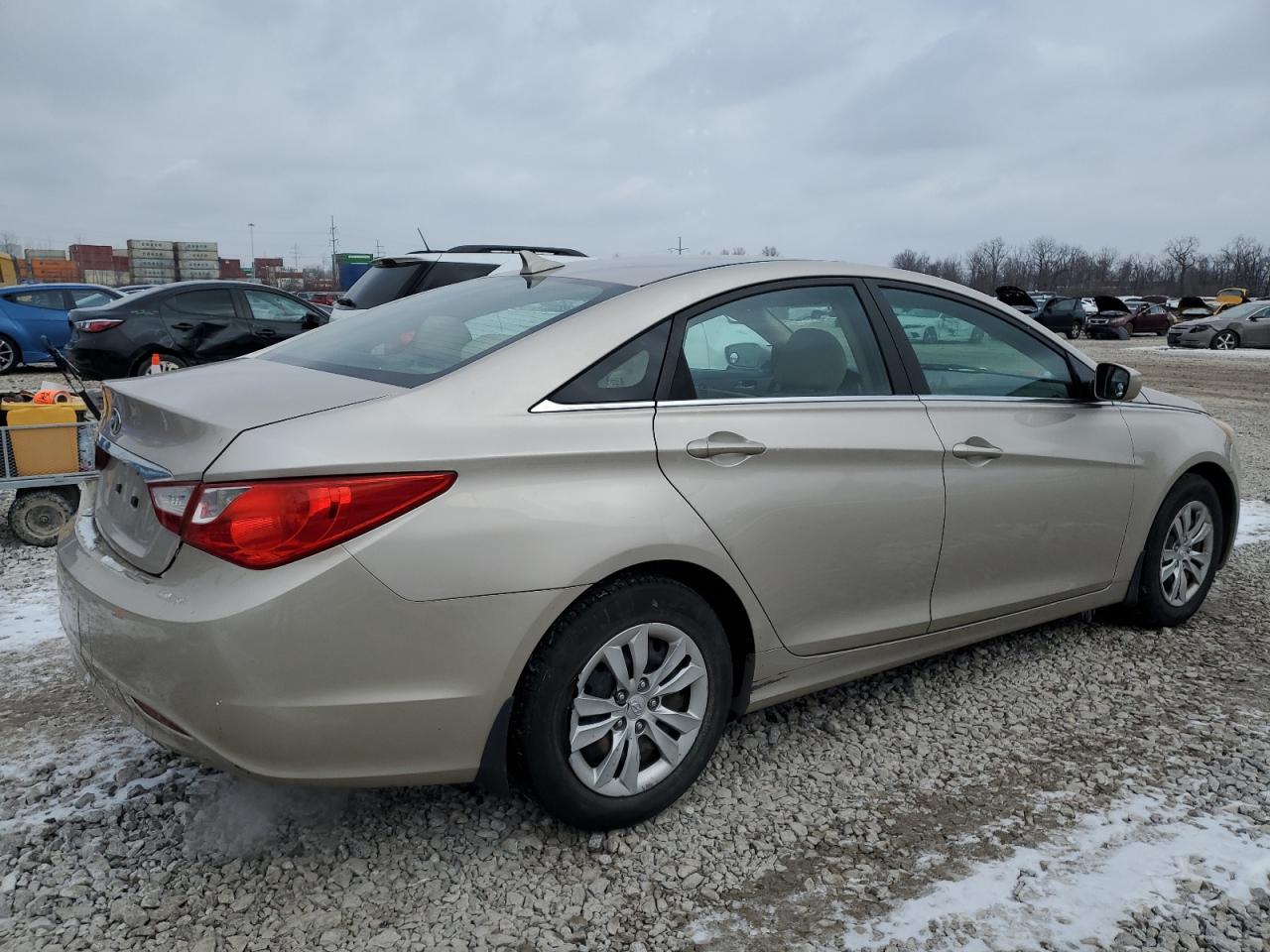 2011 Hyundai Sonata - Image 3