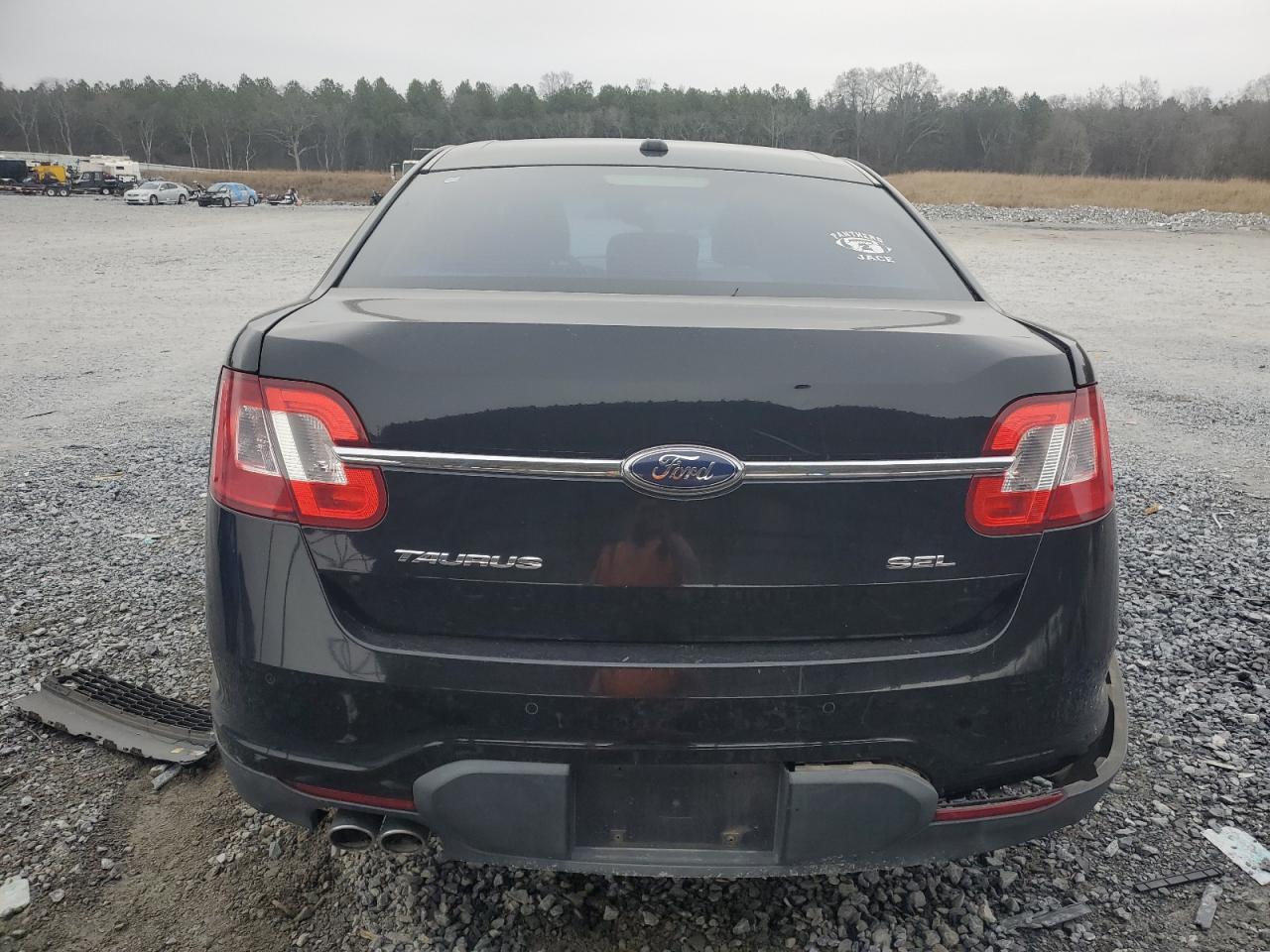2011 Ford Taurus - Image 6