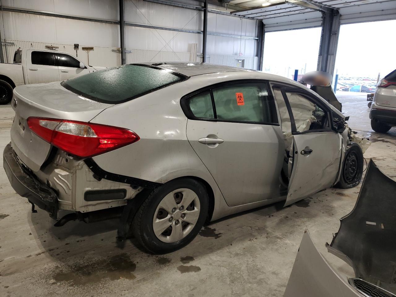2015 Kia Forte - Image 3