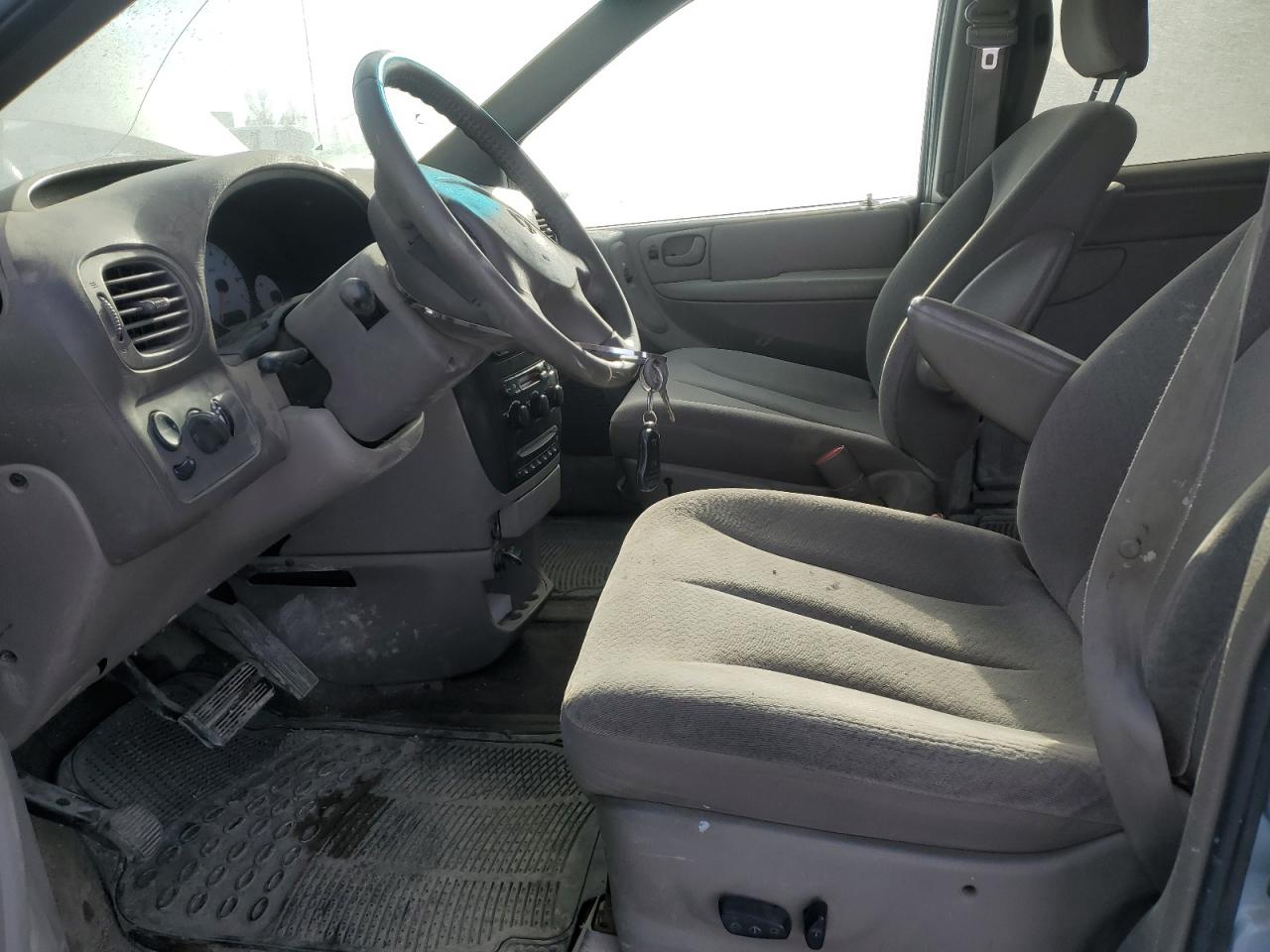 2003 Dodge Caravan - Image 7