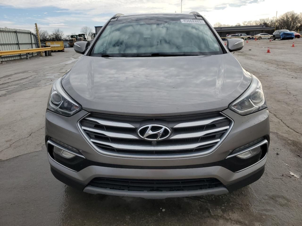 2018 Hyundai Santa Fe - Image 5