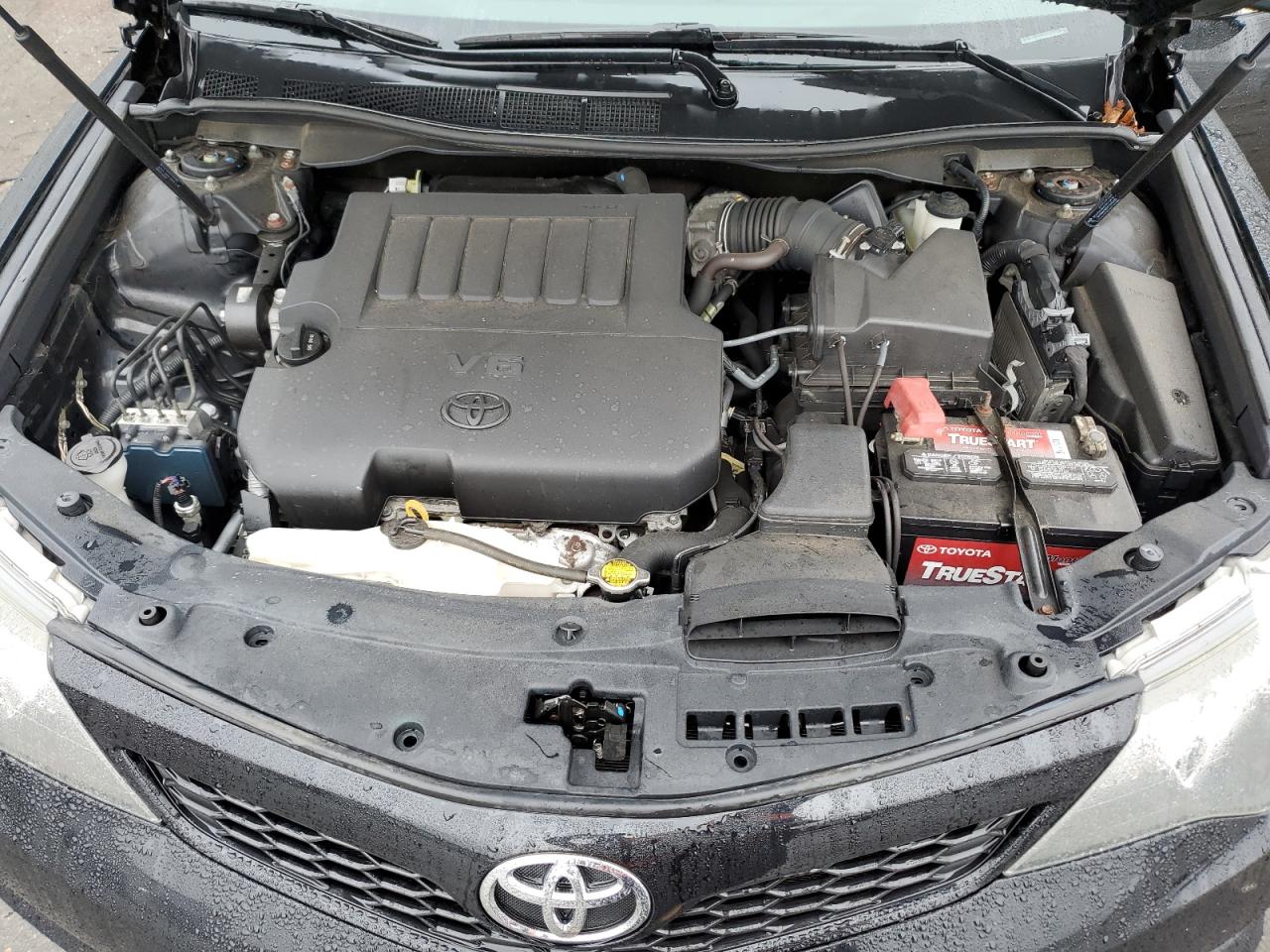 2013 Toyota Camry - Image 11