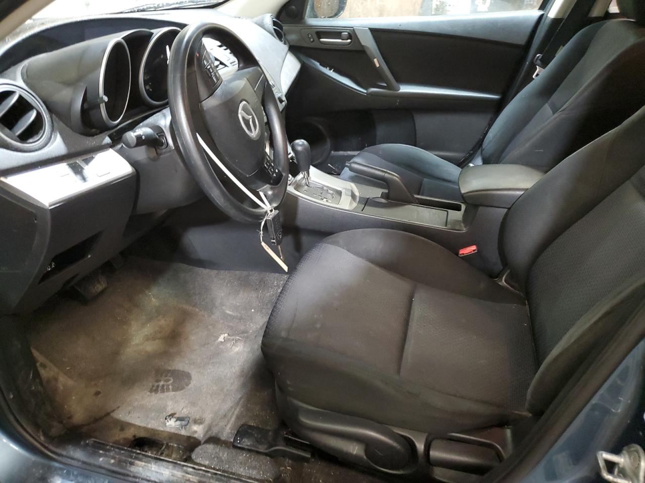 2010 Mazda 3 - Image 7