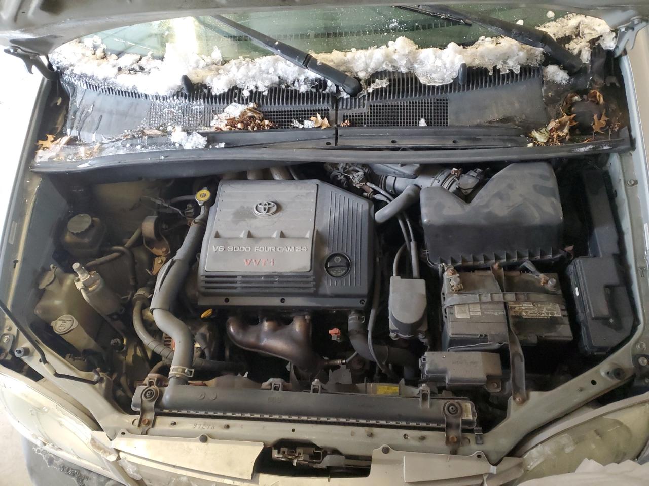 2002 Toyota Sienna - Image 13