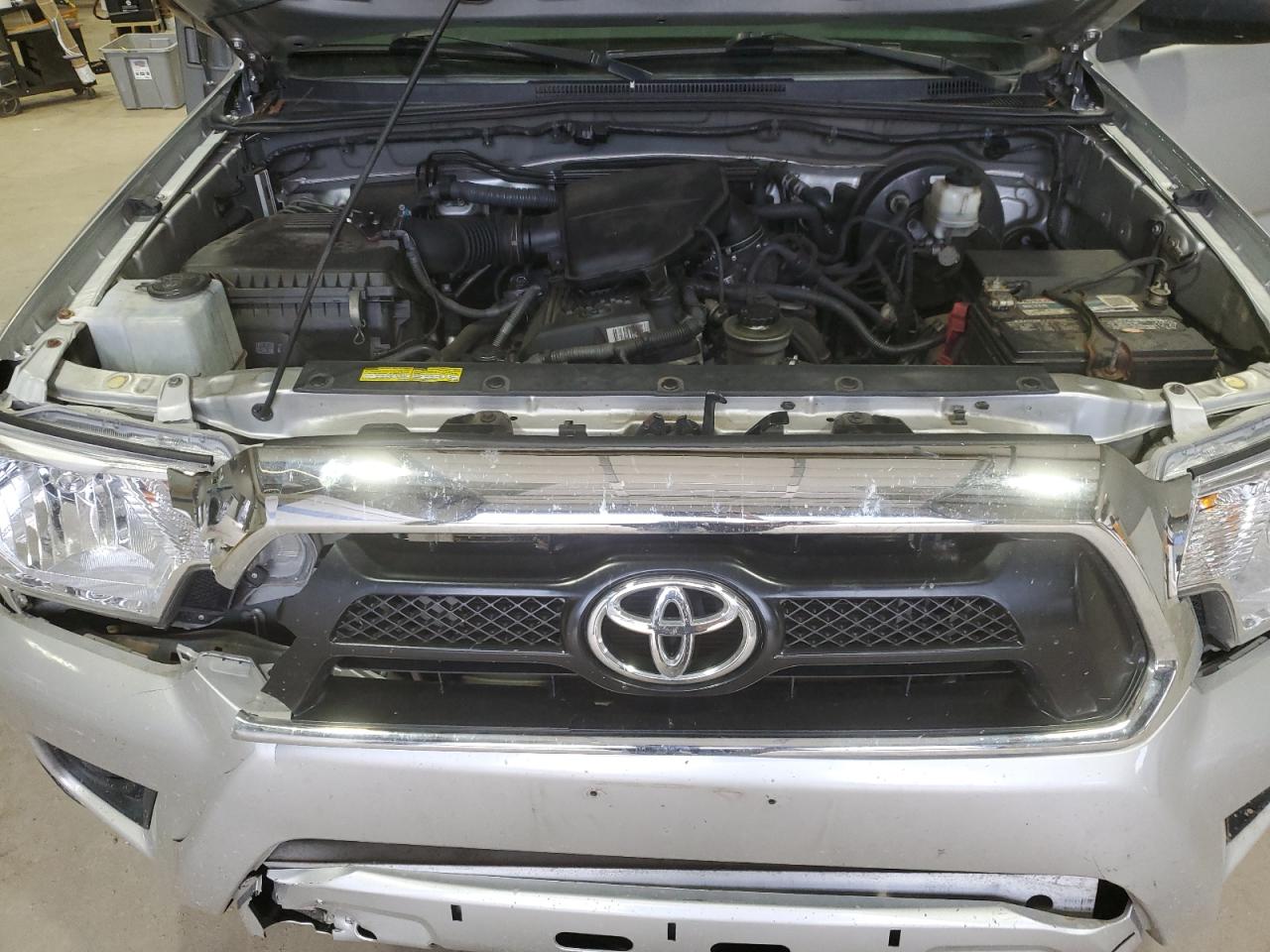 2013 Toyota Tacoma - Image 11