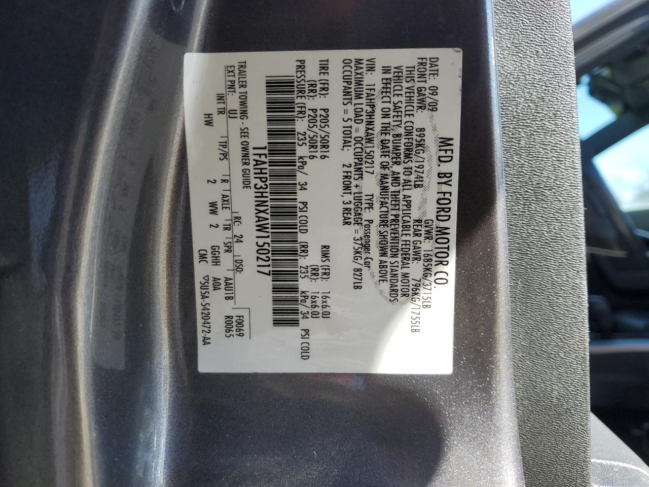 2010 Ford Focus - Image 12