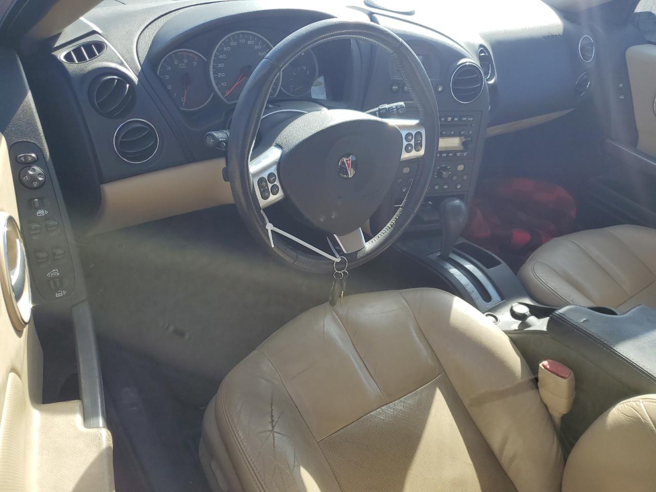 2007 Pontiac Grand Prix - Image 8