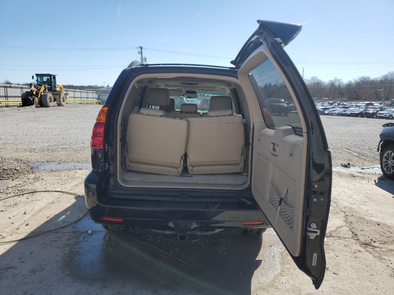 2004 Lexus GX - Image 6
