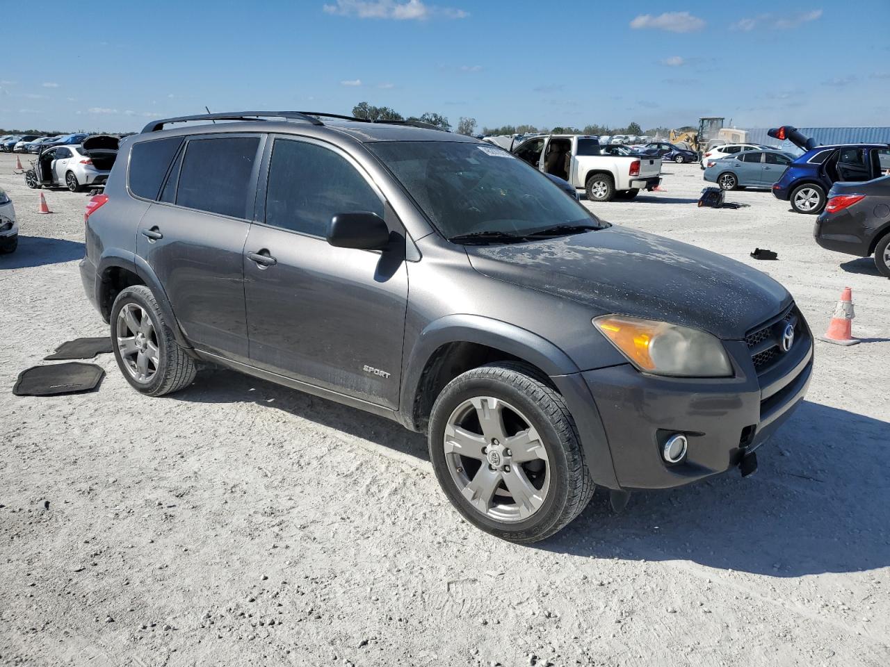 2011 Toyota RAV 4 - Image 4