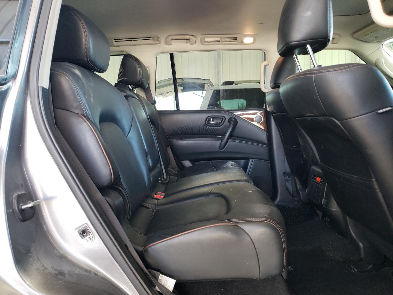 2020 Nissan Armada - Image 11