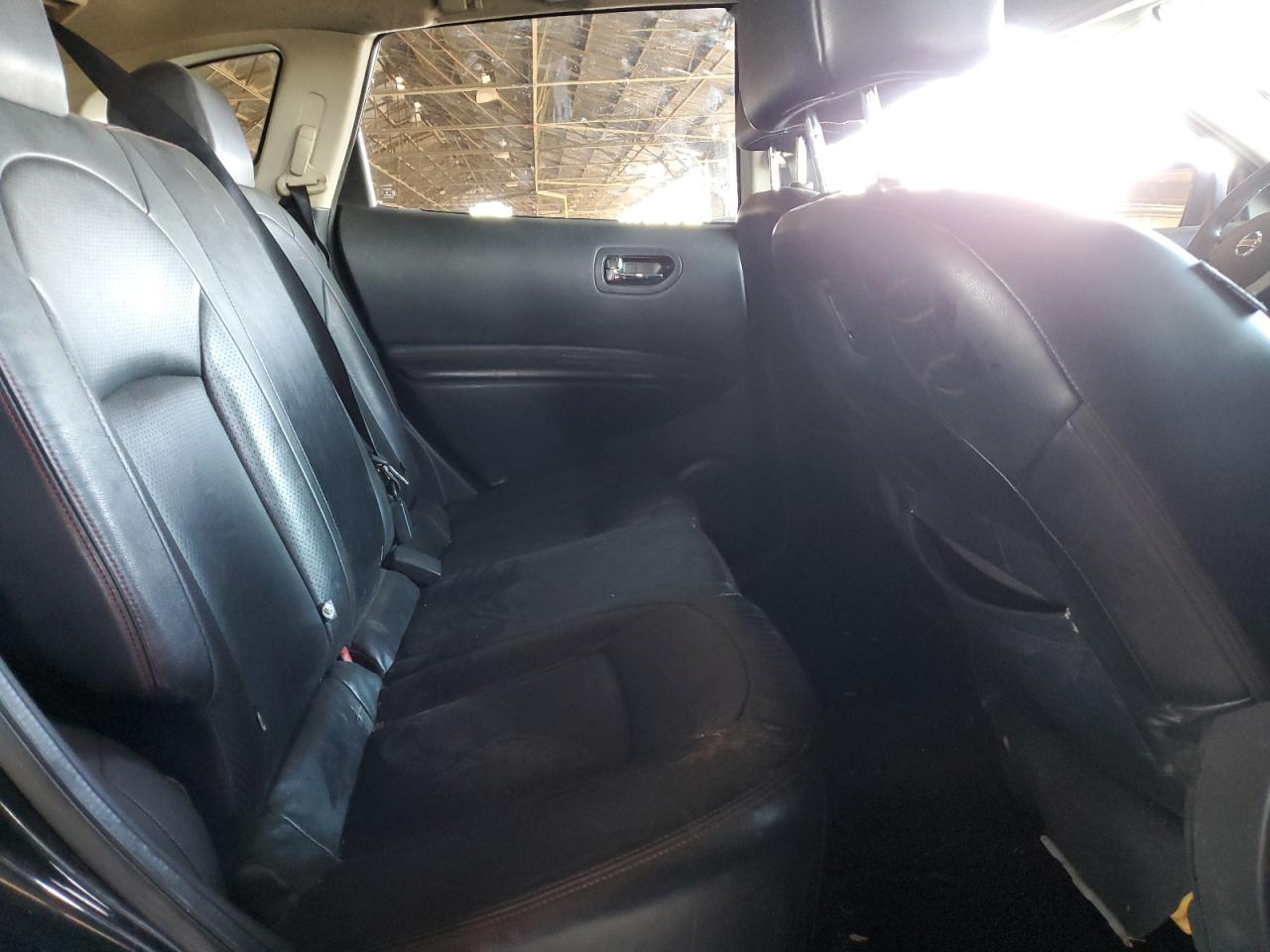 2011 Nissan Rogue - Image 10