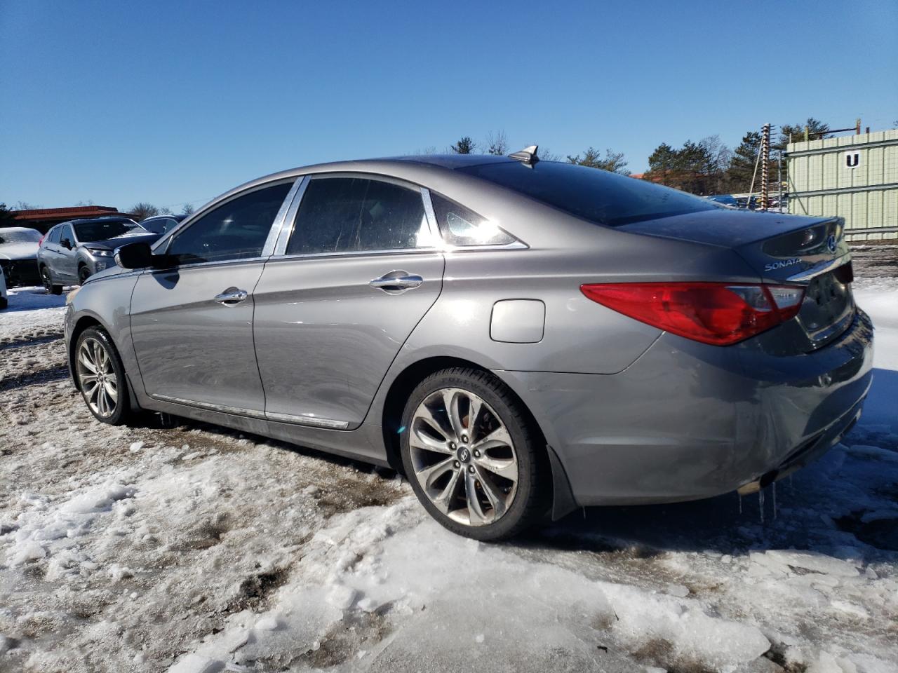 2012 Hyundai Sonata - Image 2