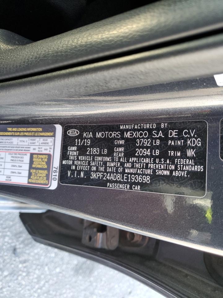 2020 Kia Forte - Image 12