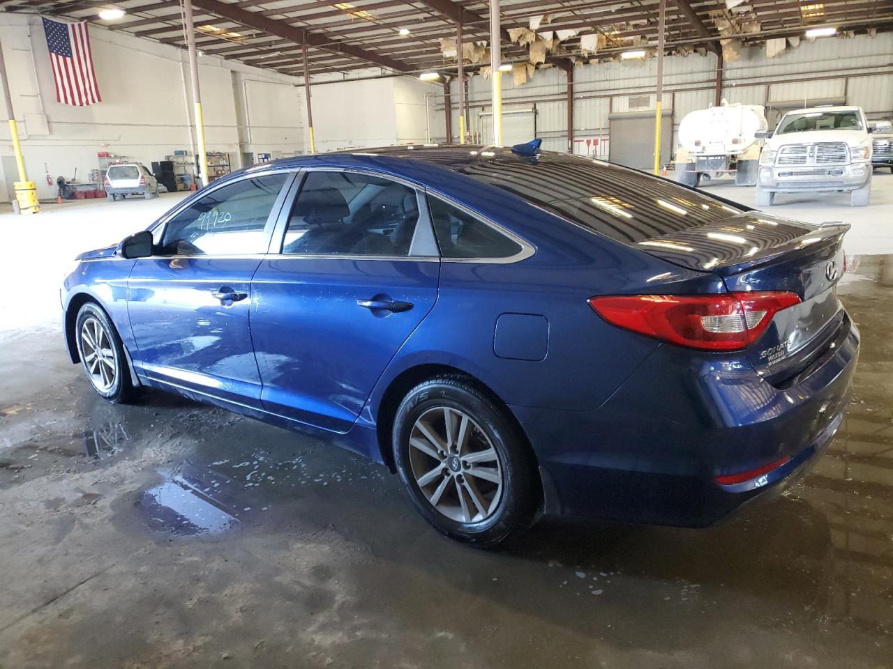 2015 Hyundai Sonata - Image 2