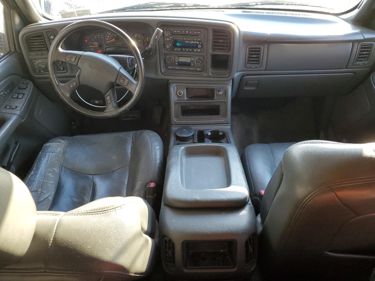 2005 GMC Sierra - Image 8