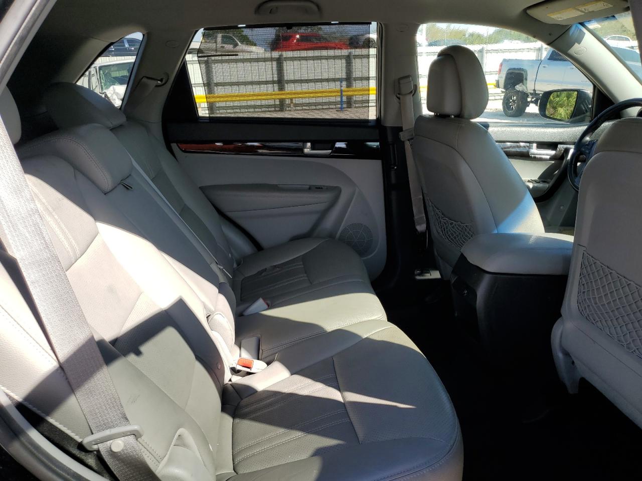 2014 Kia Sorento - Image 11