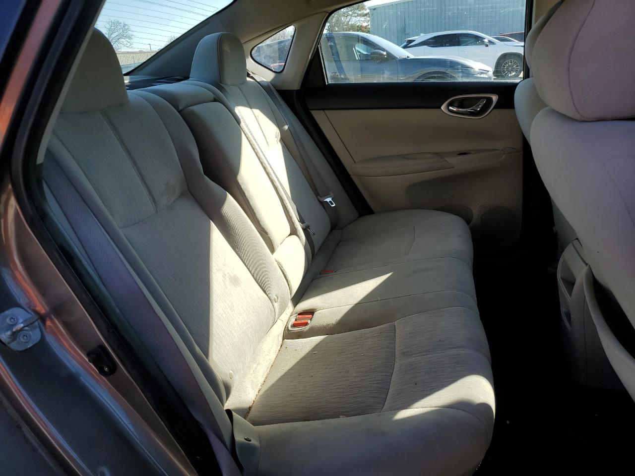 2015 Nissan Sentra - Image 10