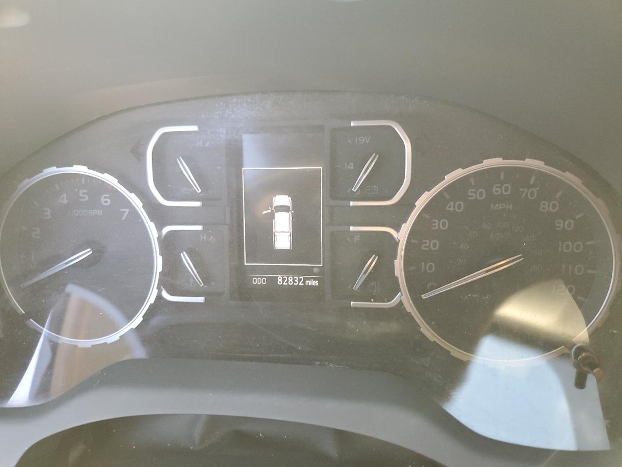 2018 Toyota Tundra - Image 9