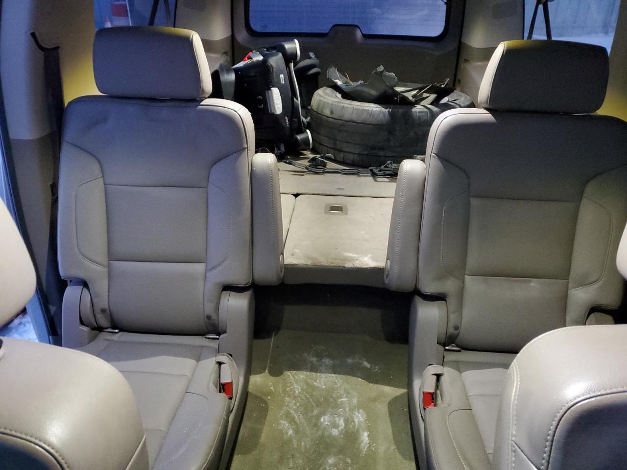 2018 Chevrolet Suburban - Image 10