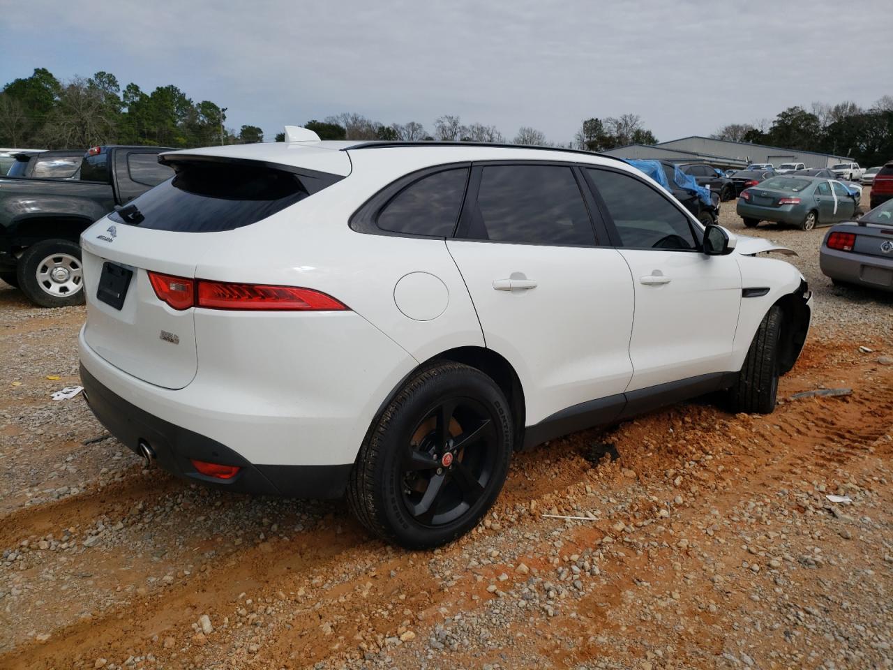 2017 Jaguar F-Pace - Image 3