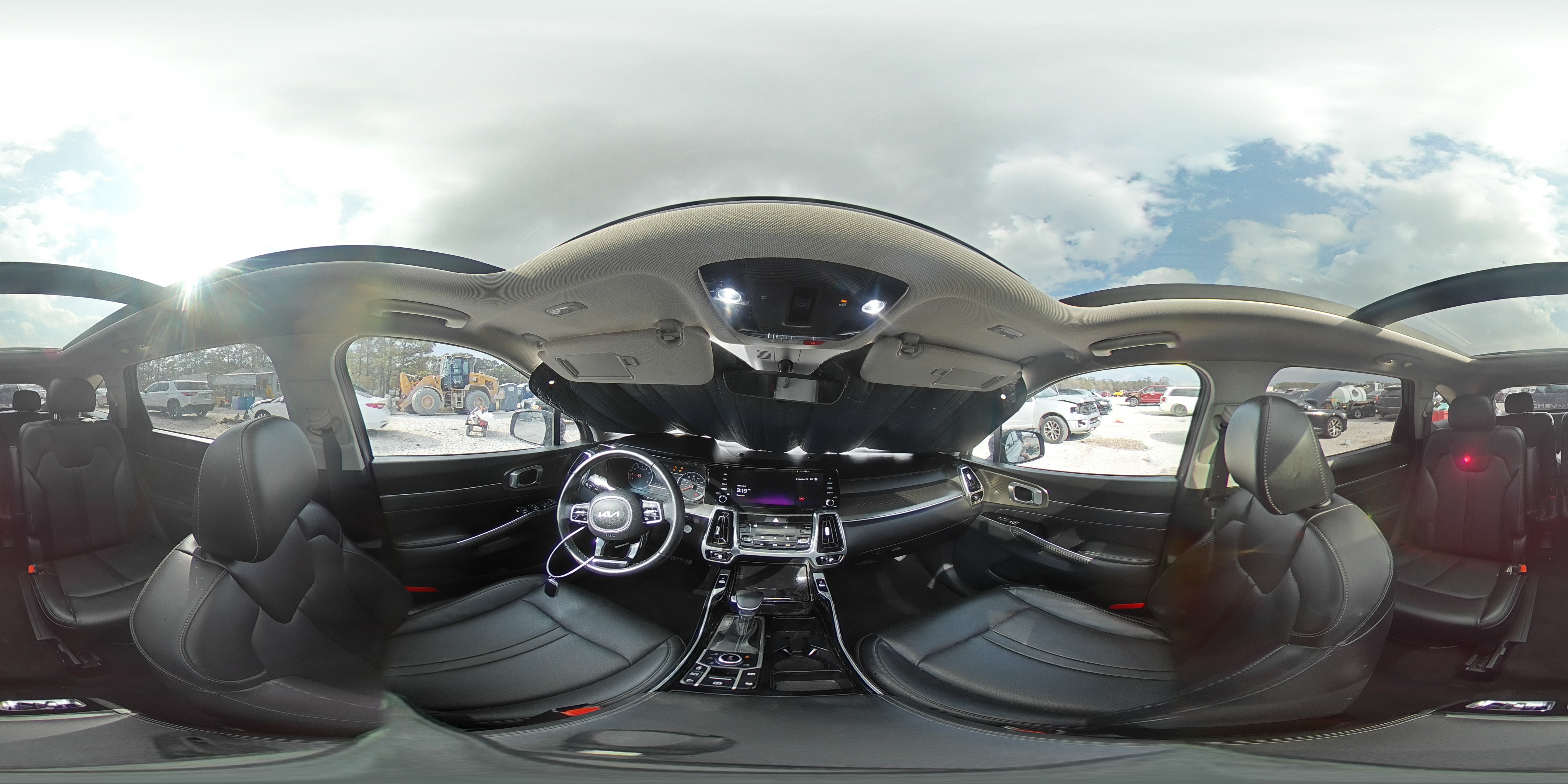 2022 Kia Sorento - Image 16