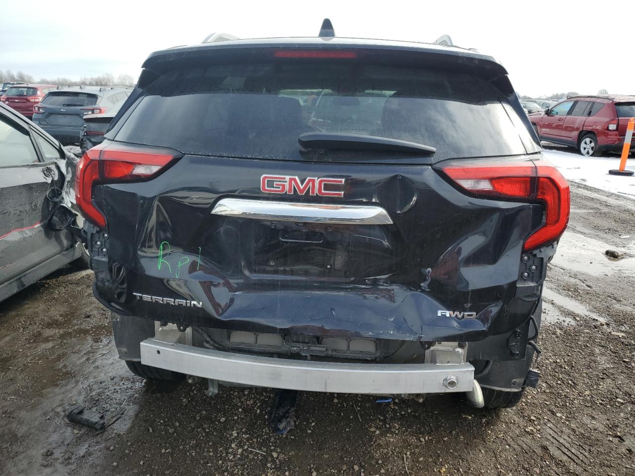 2021 GMC Terrain - Image 6