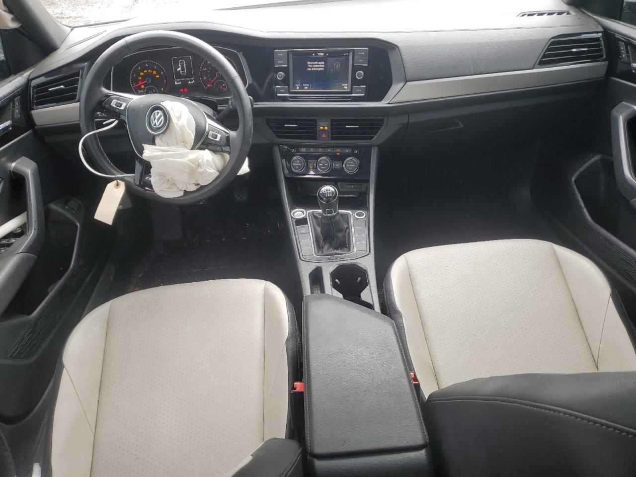 2021 Volkswagen Jetta - Image 8
