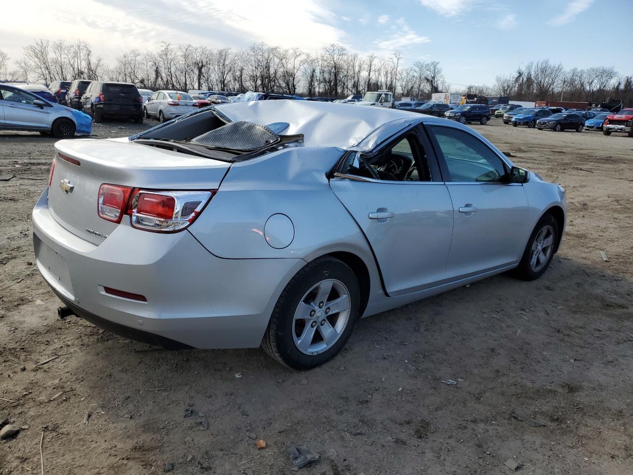 2016 Chevrolet Malibu - Image 3