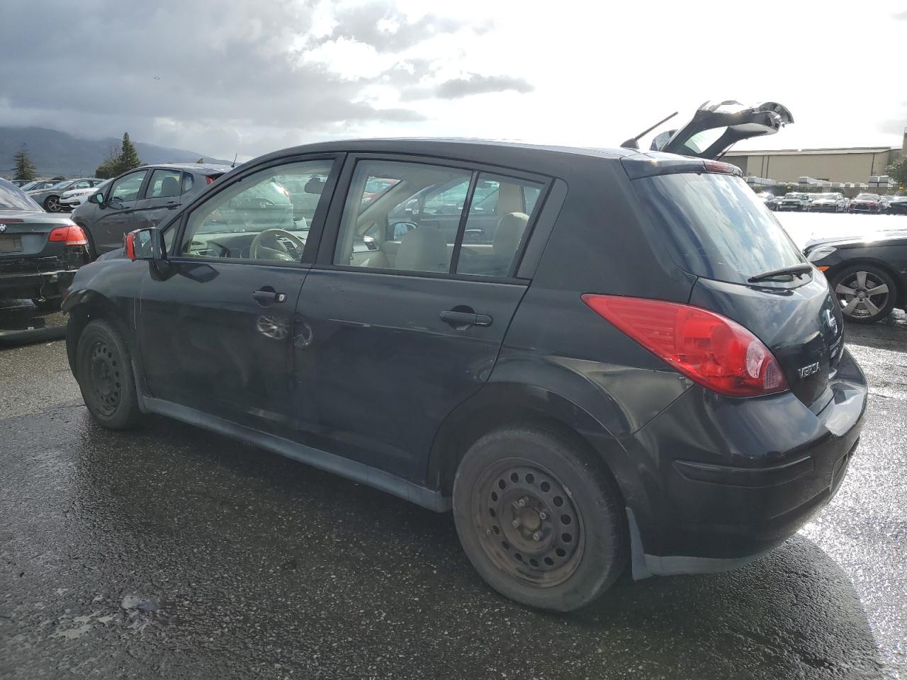 2008 Nissan Versa - Image 2