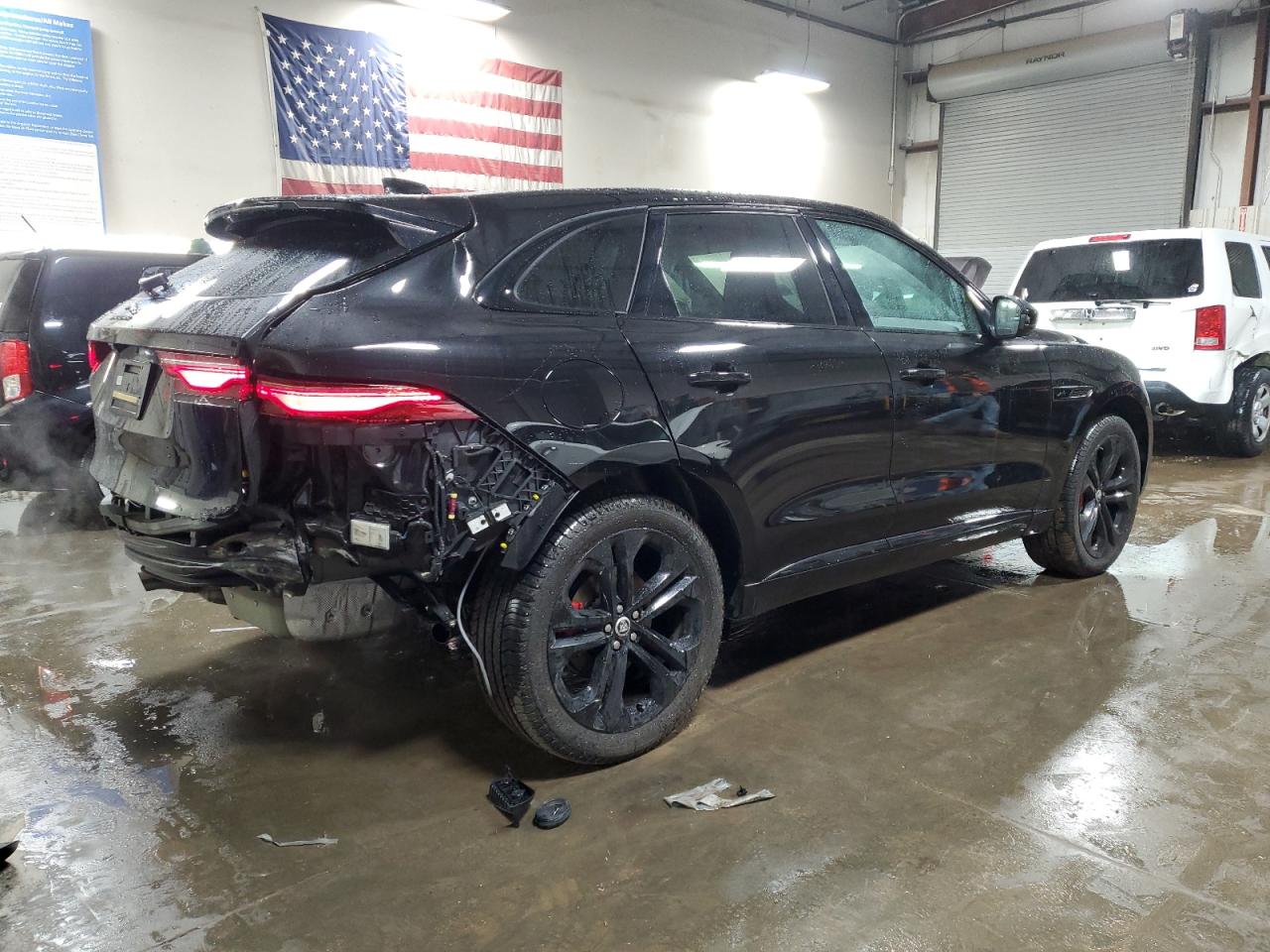 2024 Jaguar F-Pace - Image 3