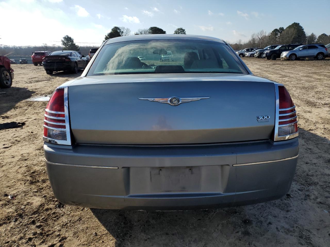 2006 Chrysler 300 - Image 6