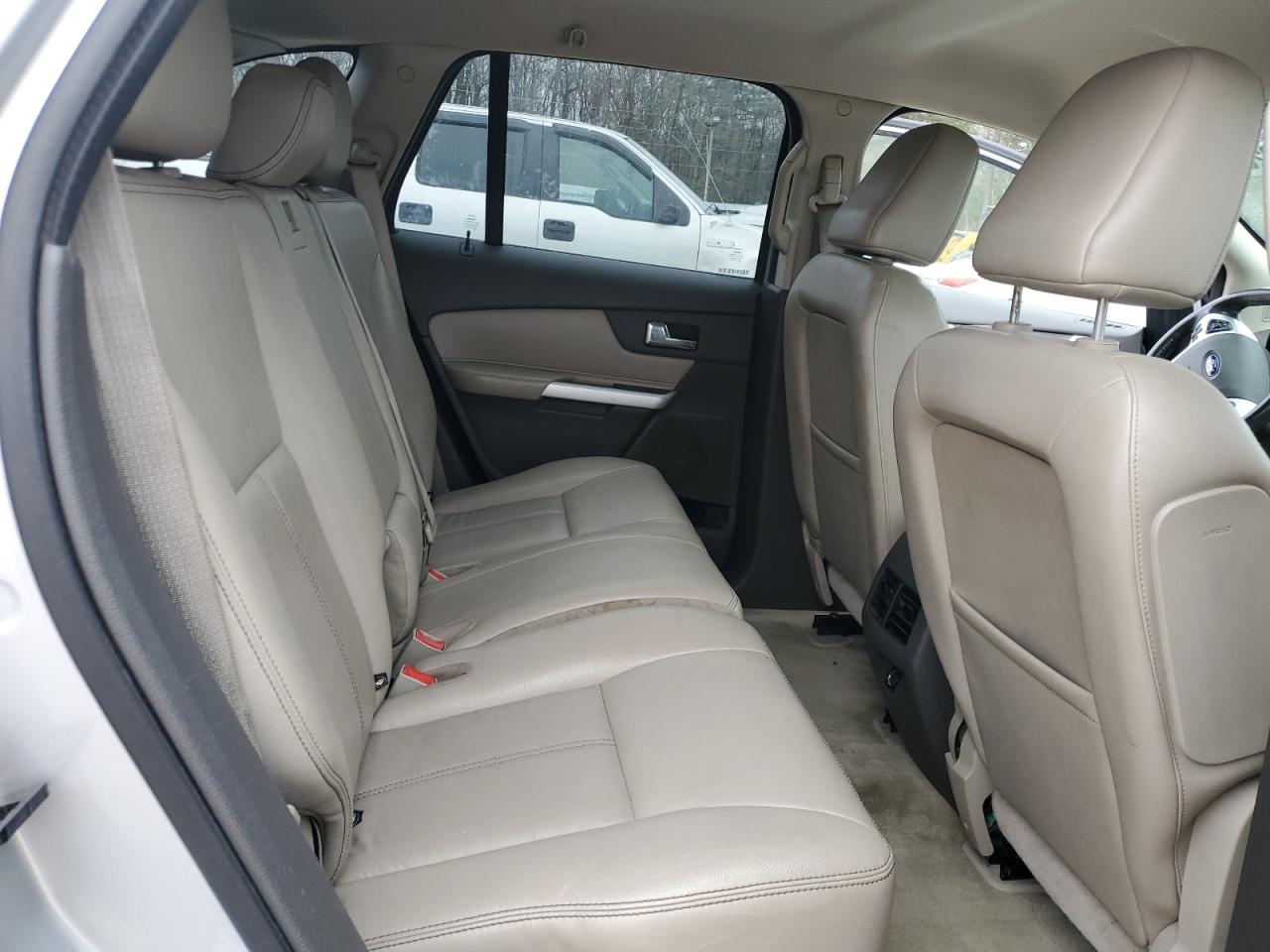 2011 Ford Edge - Image 10