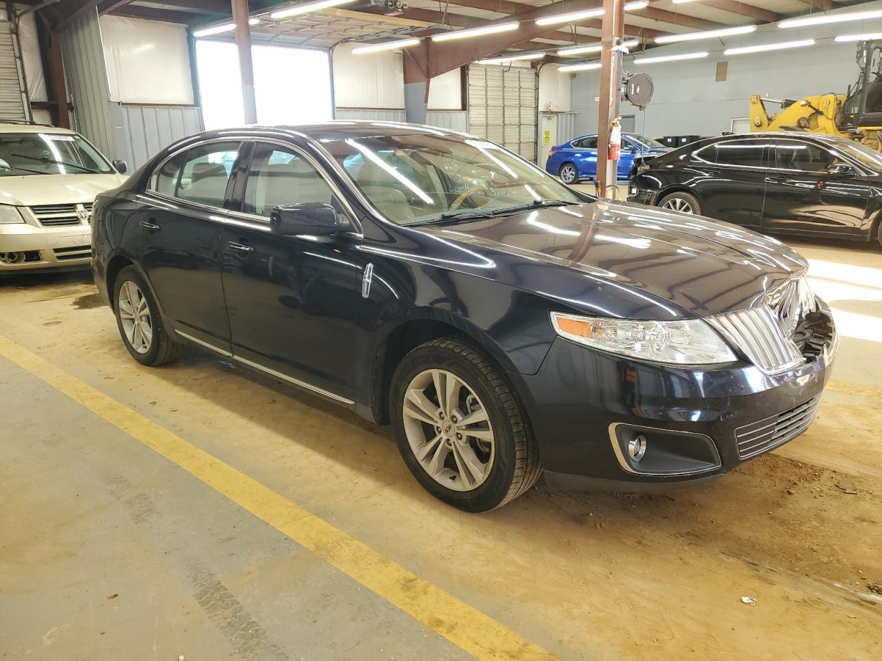 2009 Lincoln MKS - Image 4