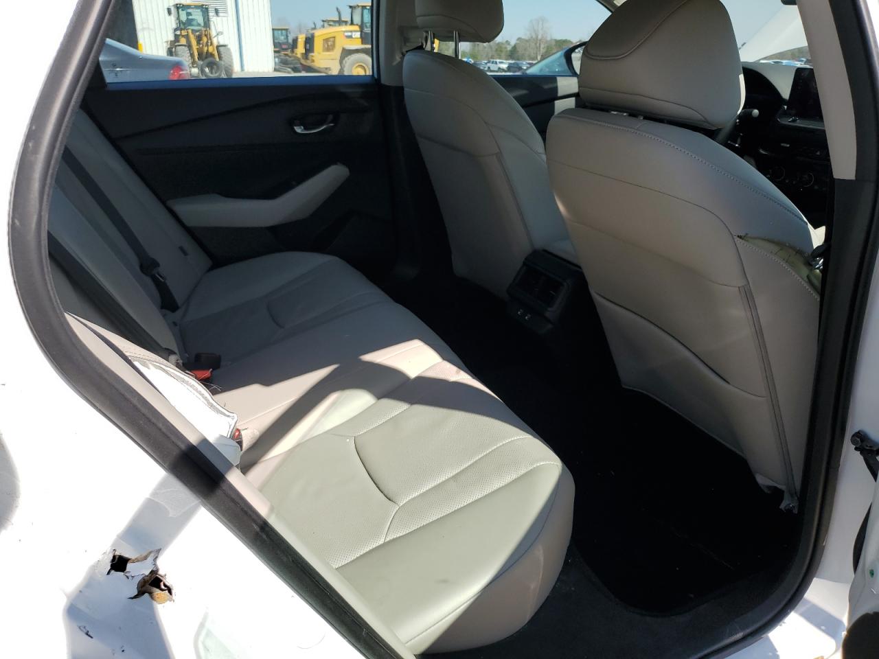 2023 Honda Accord - Image 10