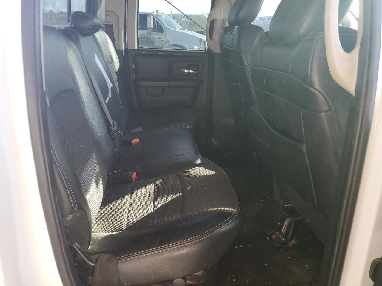 2014 RAM 1500 - Image 10