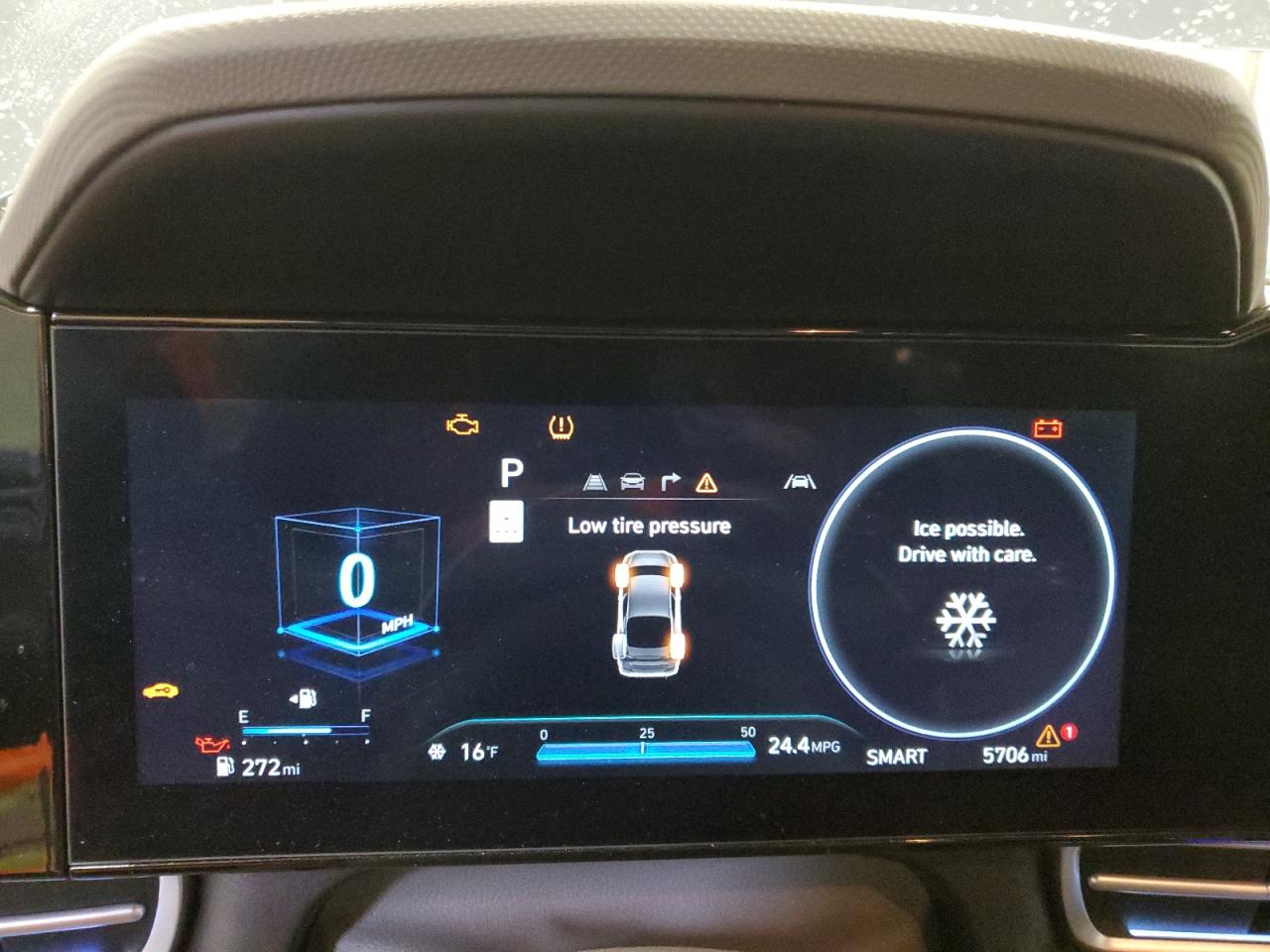 2024 Hyundai Elantra - Image 9