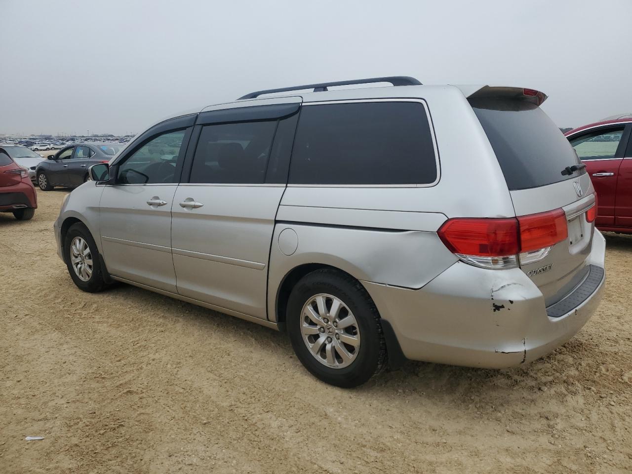2009 Honda Odyssey - Image 2