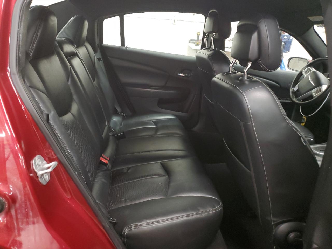 2012 Chrysler 200 - Image 10