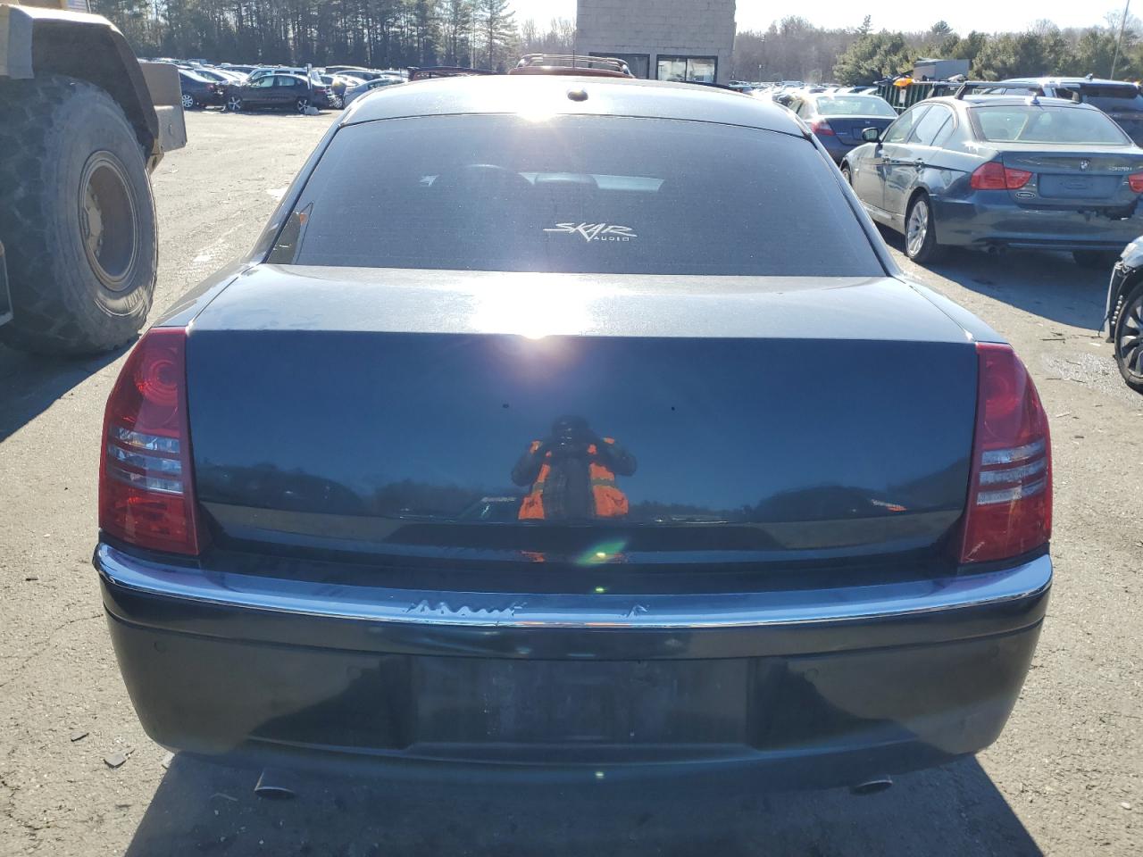 2006 Chrysler 300 - Image 6