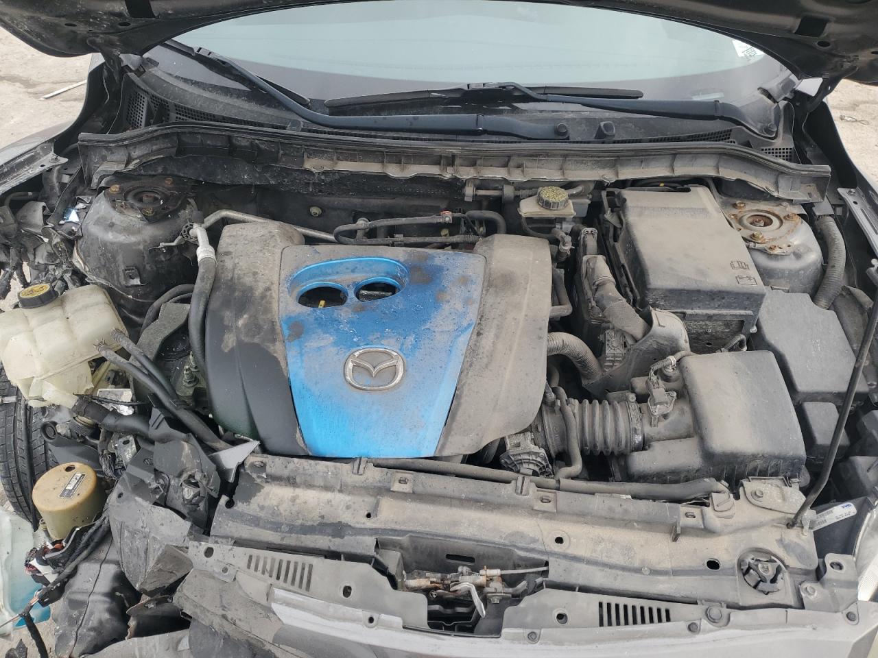 2013 Mazda 3 - Image 13